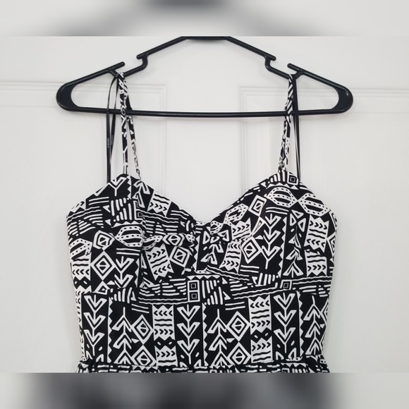 Aztec print Dress - Picture 3 of 7